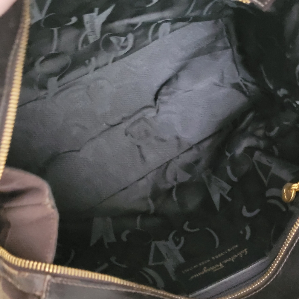 Salvatore Ferragamo Vintage Gancini Vara Chain Shoulder Bag - Picture 13 of 14